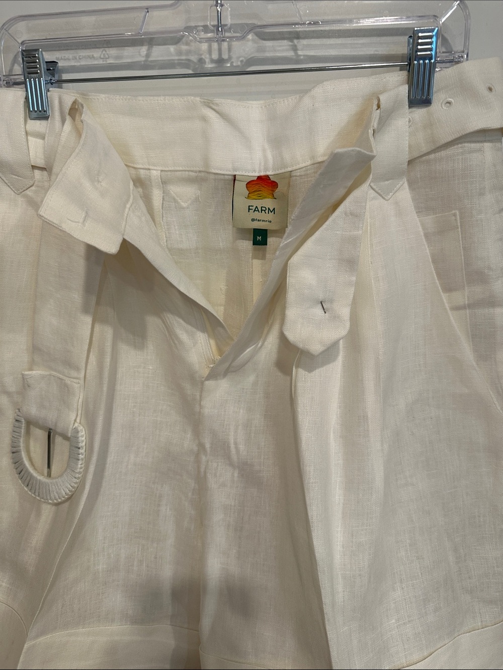 FARM Rio Cream High-Waist Linen Shorts medium fits 4 to 8